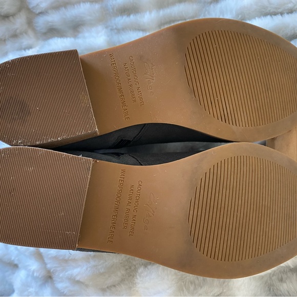 AQUA COLLEGE 💦 💦 - Picture 8 of 9